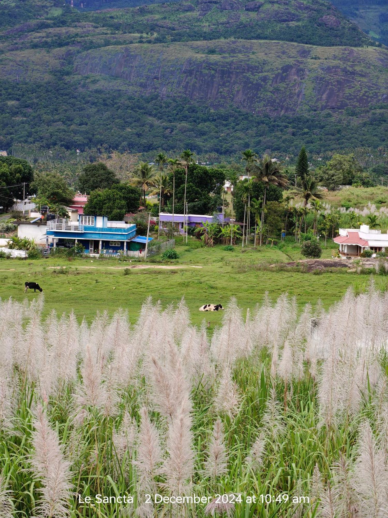 Le Sancta Homestay Maraiyūr Eksteriør bilde